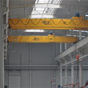 選用歐式雙梁起重機(jī)，高效省錢！