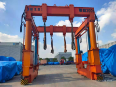 浙江運達風電客戶為何需要采購200噸液壓龍門吊？