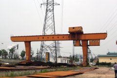 戶外門式起重機結(jié)構(gòu)件精度的安裝要求 戶外門式起重機結(jié)構(gòu)件精度的安裝要求