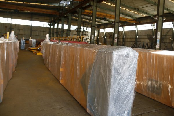 靖起雙梁起重機(jī)廠家-出口產(chǎn)品包裝也很重要！