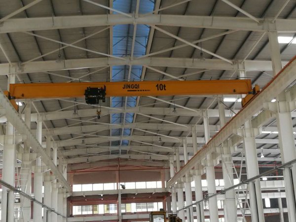 5噸單梁橋式起重機(jī)的自重量是多少？