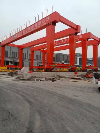 龍門吊為何需要安裝偏斜裝置？