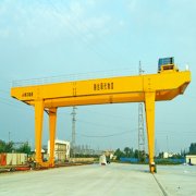 PLC和變頻器改造后橋式起重機(jī)穩(wěn)定性增強(qiáng) PLC和變頻器改造后橋式起重機(jī)穩(wěn)定性增強(qiáng)