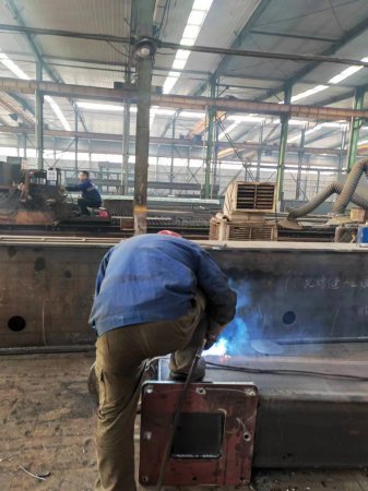 疫情當前，靖起起重人堅持在崗，努力生產！