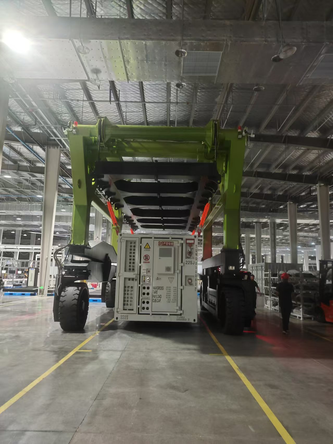非標(biāo)定制跨運(yùn)車，具體指哪些方面？